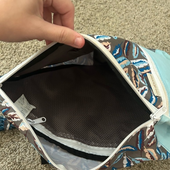 KAVU Paxton Pack Rope Sling Crossbody Bag Fine Feathers Blue Travel Outdoor Zip - Picture 5 of 13